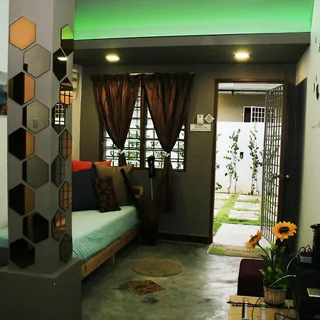 The Retreat Homestay Tanjong Malim Exterior photo