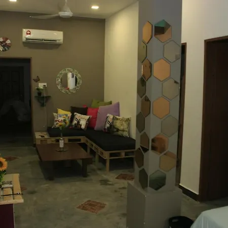 The Retreat Homestay Tanjong Malim Exterior photo